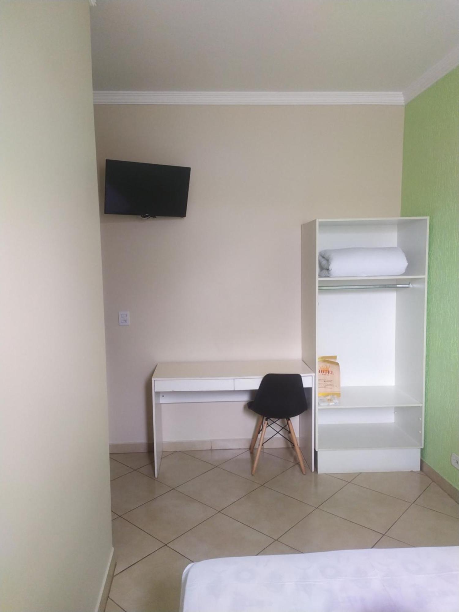 Hotel Dayse Santana de Parnaíba Oda fotoğraf